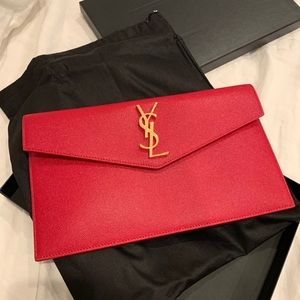 YSL UPTOWN POUCH-GRAIN DE POUDRE EMBOSSED LEATHER.